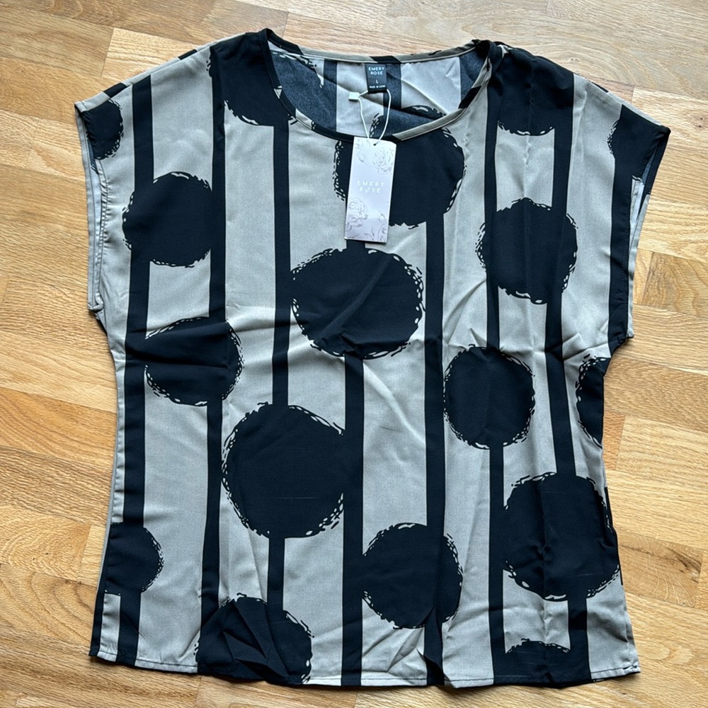 Emery Rose Blouse Top